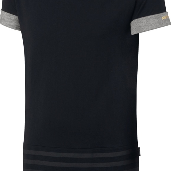 NIKE FC Sideline T Shirt - NWT - Picture 3 of 4